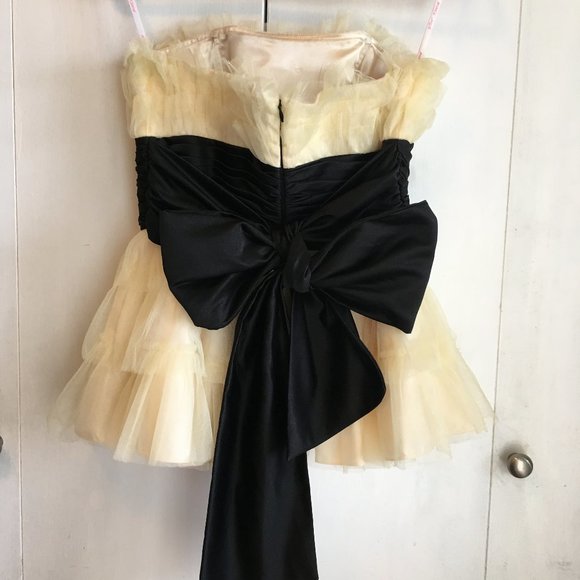 Betsey Johnson "Date Night" tulle peplum top 8 - Picture 4 of 5